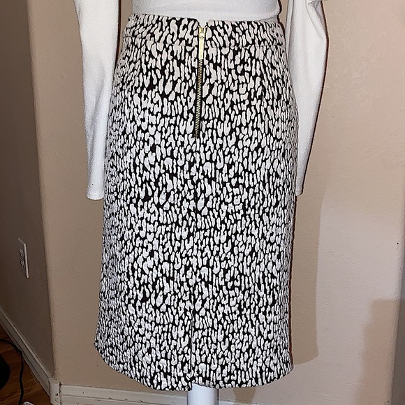 Michael Michael Kors white & brown pencil skirt size medium - Picture 4 of 6